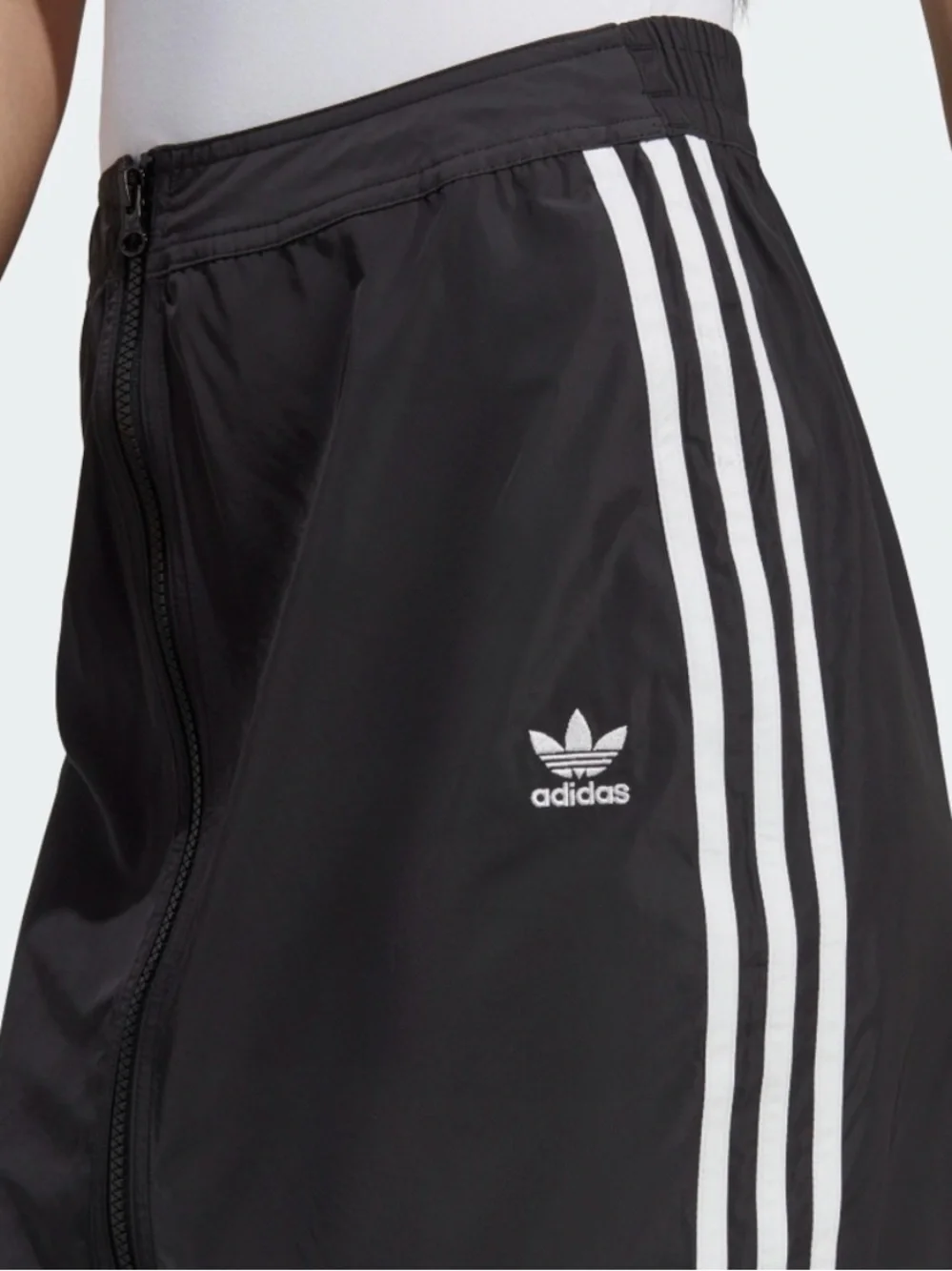 adidas striking stripes